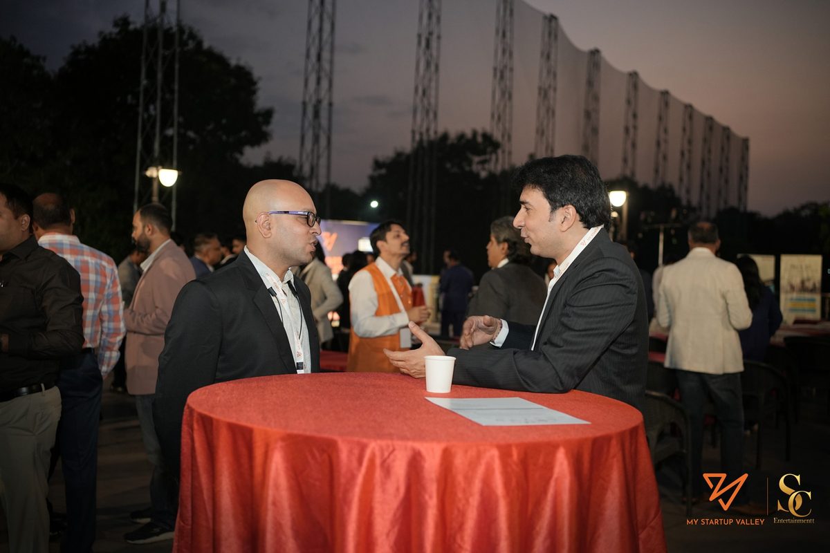 Founder–investor conversation at MyStartupValley